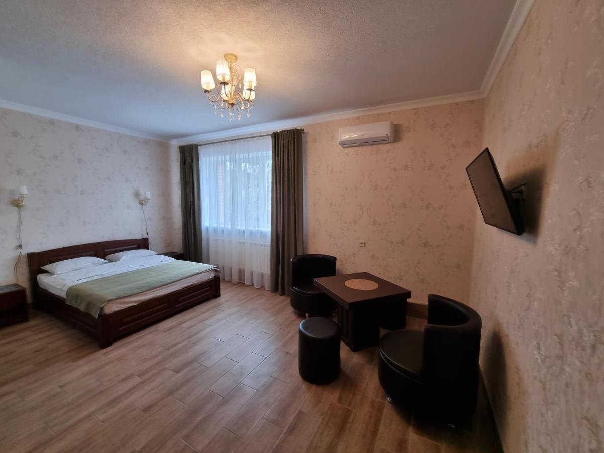 Ник Аэро Hotel Harkov Kültér fotó