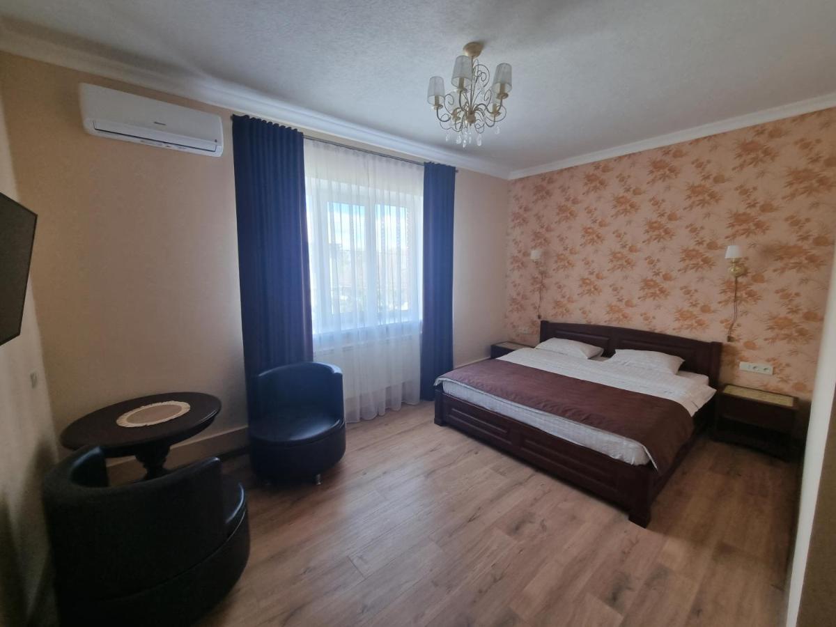 Ник Аэро Hotel Harkov Kültér fotó